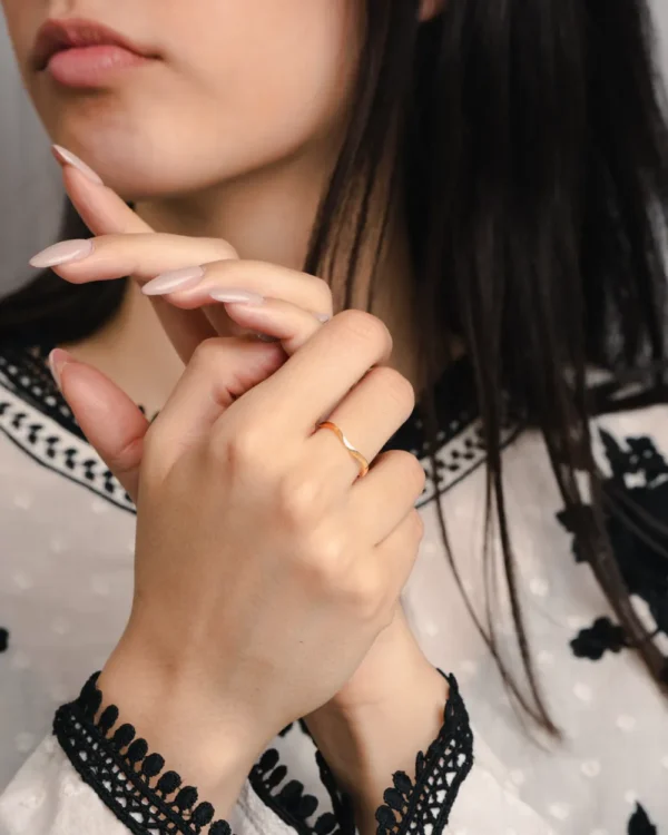انگشتر زیگزاگی